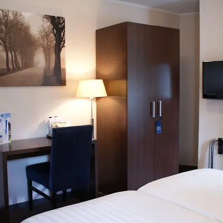 فندق Fletcher Restaurant De Geulvallei 3*