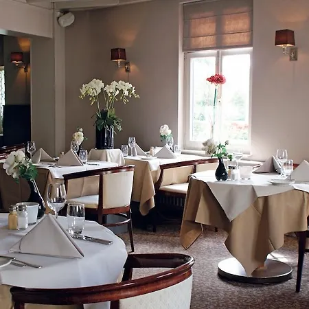 Fletcher Restaurant De Geulvallei מלון