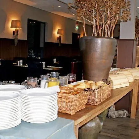 מלון Fletcher Restaurant De Geulvallei 3*