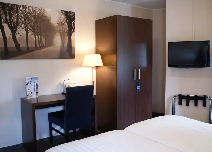 Hotel Fletcher Restaurant De Geulvallei 3*